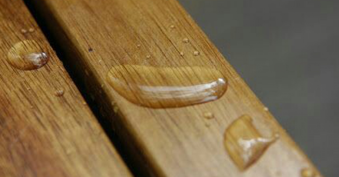 اللون البراق اللامع اللون البراق اللامع