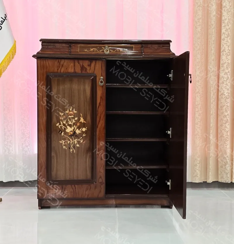 جاکفشی بزرگ معرق