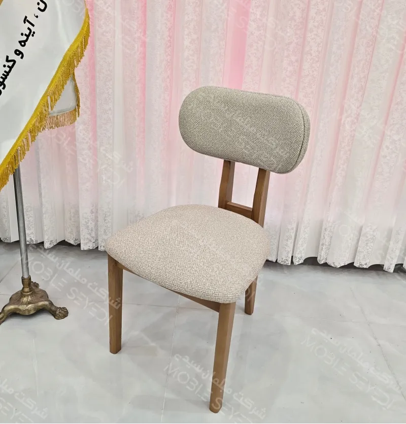 صندلی غذاخوری مدل ماکان